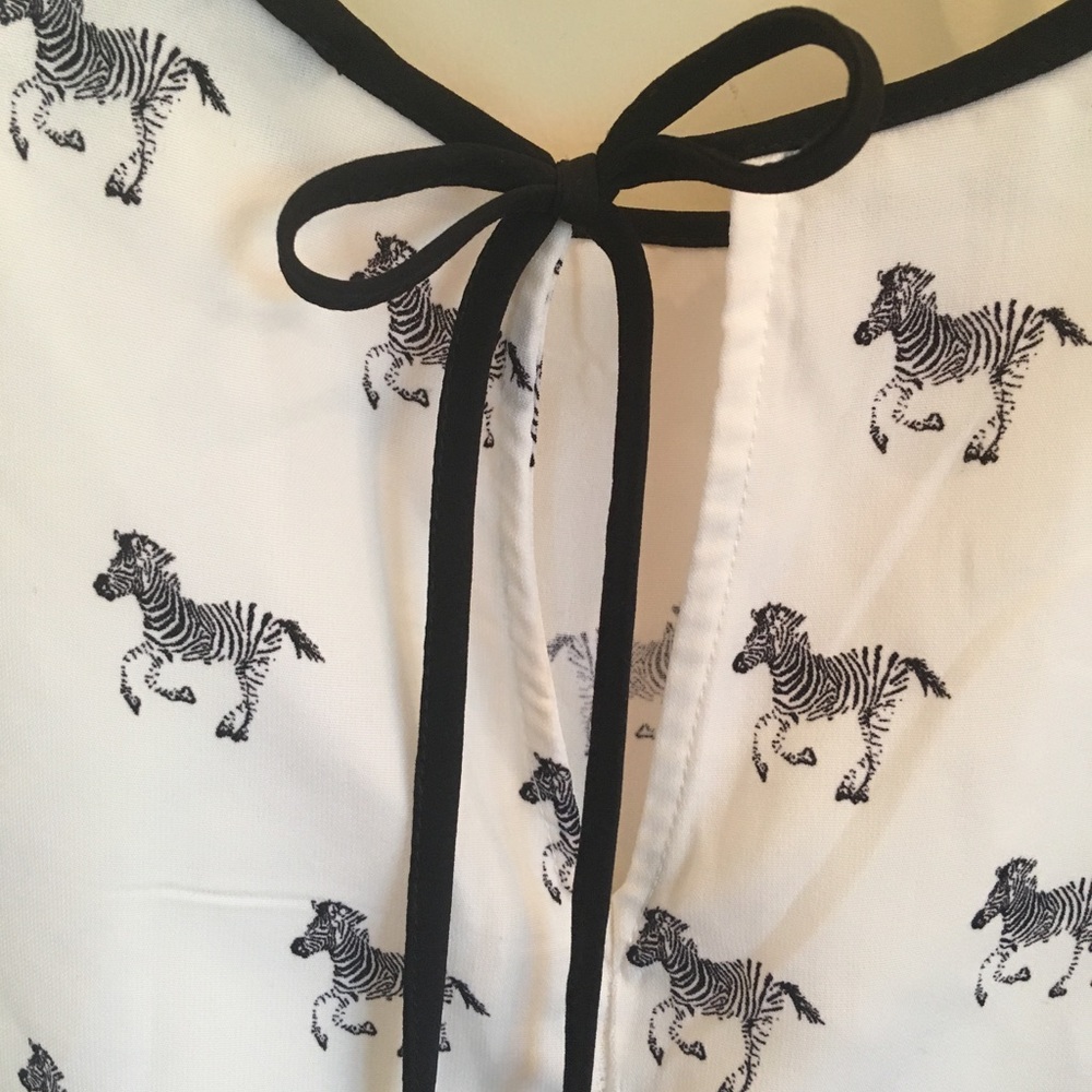 Zebra Top - Picture 6 of 6